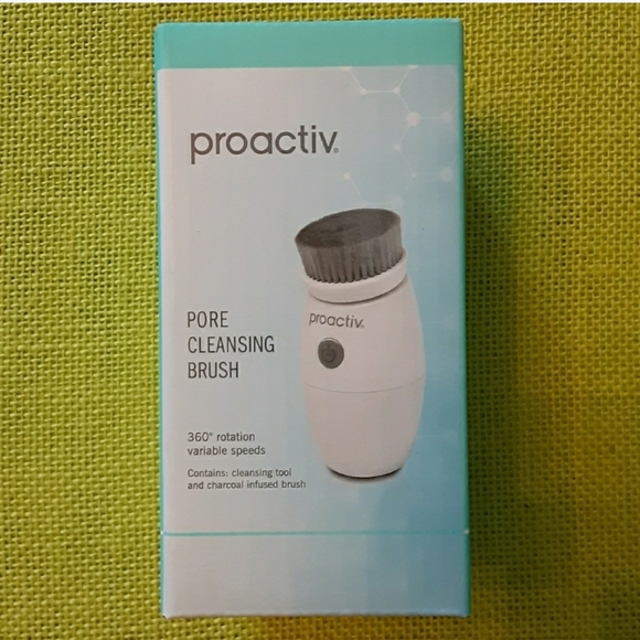 Proactiv Skincare Proactiv Pore Cleansing Brush Charcoal Infused